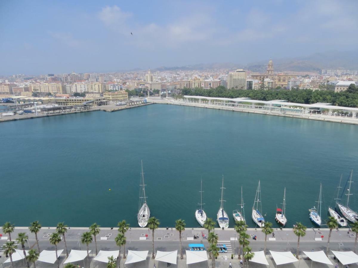 Apartamento Los tres soles Málaga Exterior foto