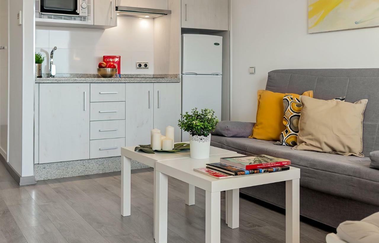 Apartamento Los tres soles Málaga Exterior foto
