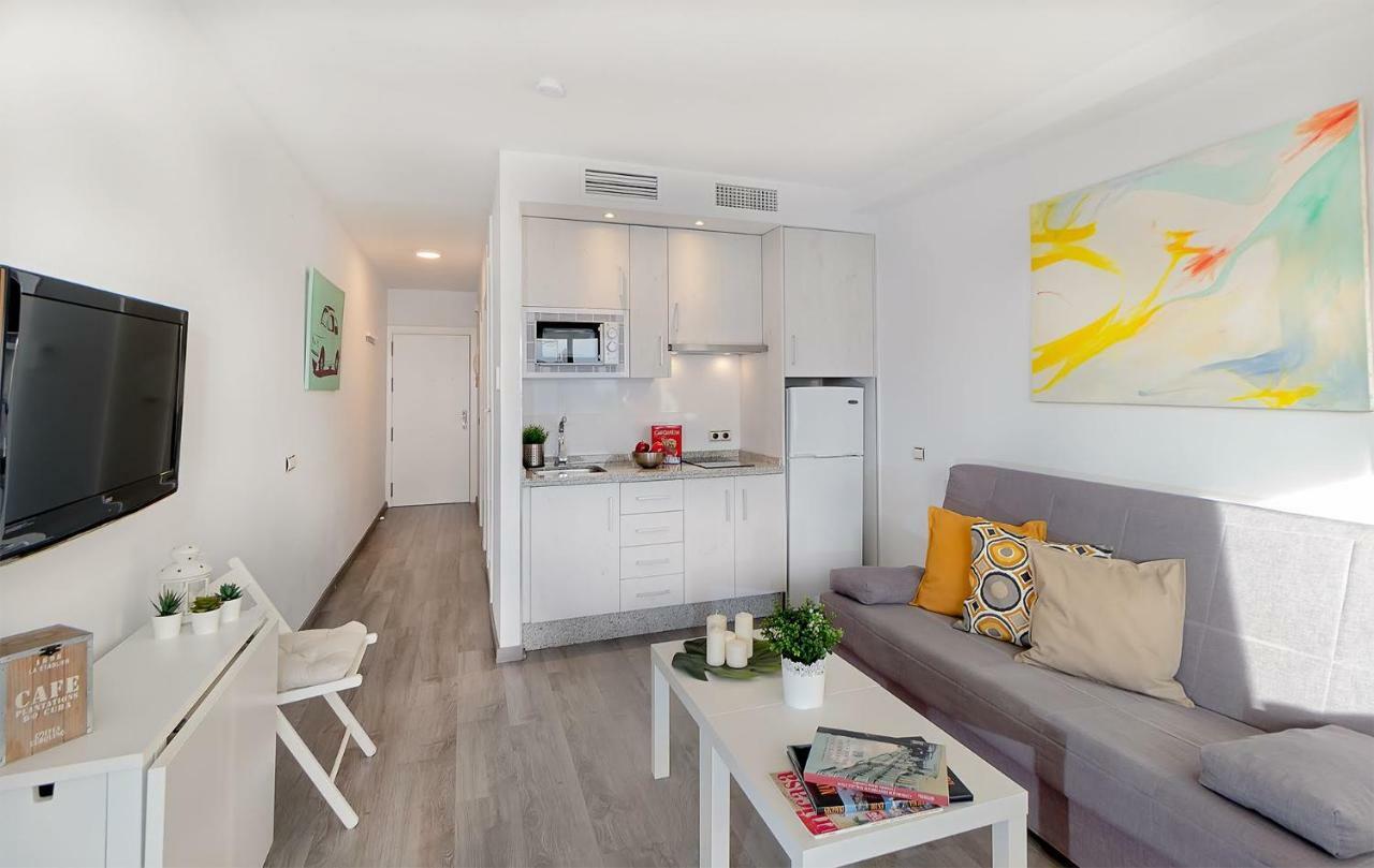 Apartamento Los tres soles Málaga Exterior foto