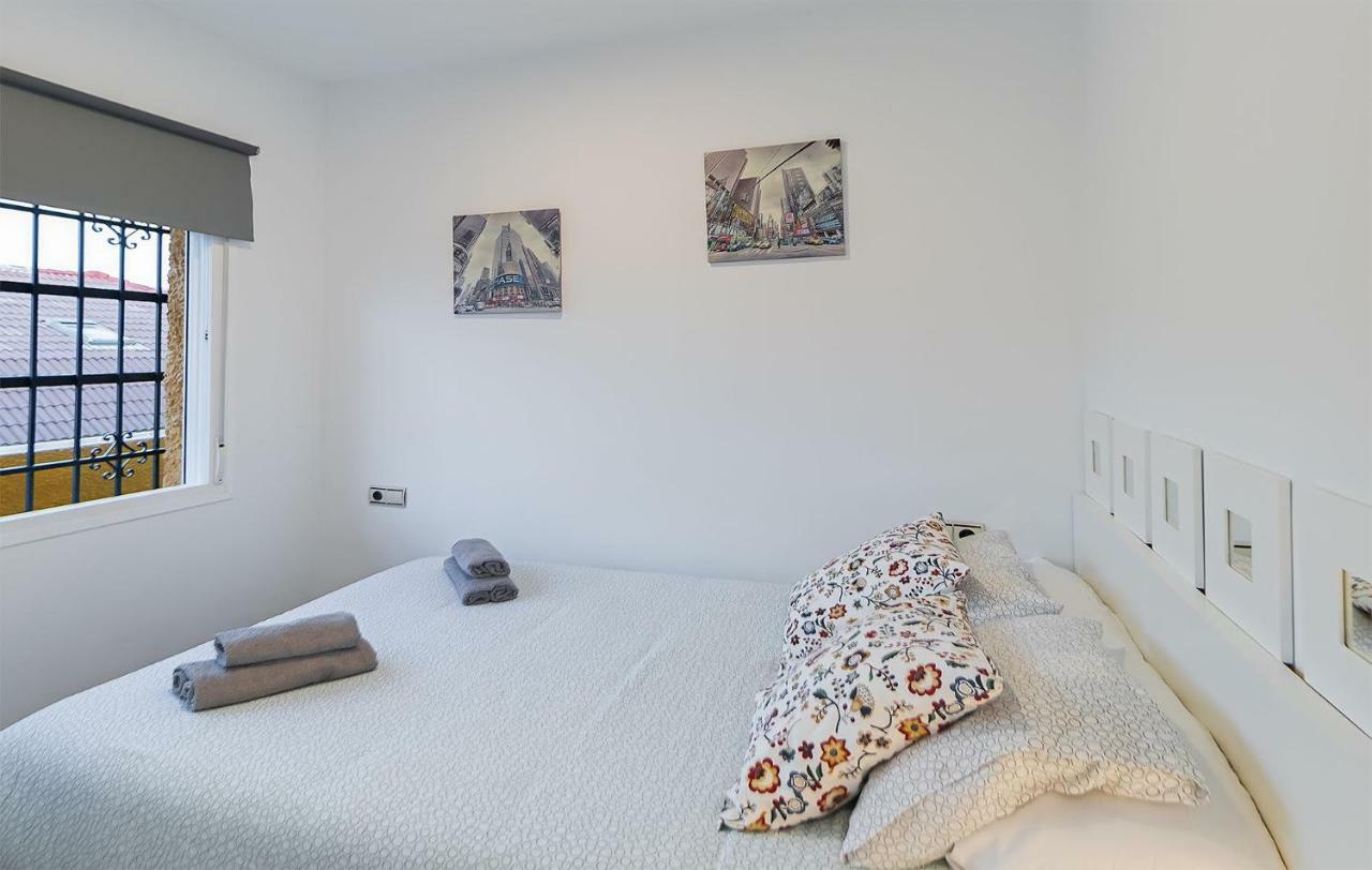 Apartamento Los tres soles Málaga Exterior foto